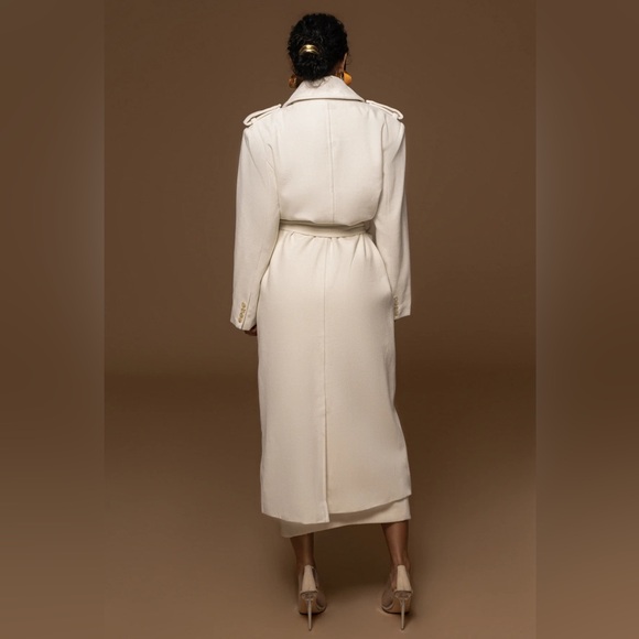 JLUXLABEL
Ivory SAVANNAH BELTED COAT - Picture 3 of 13
